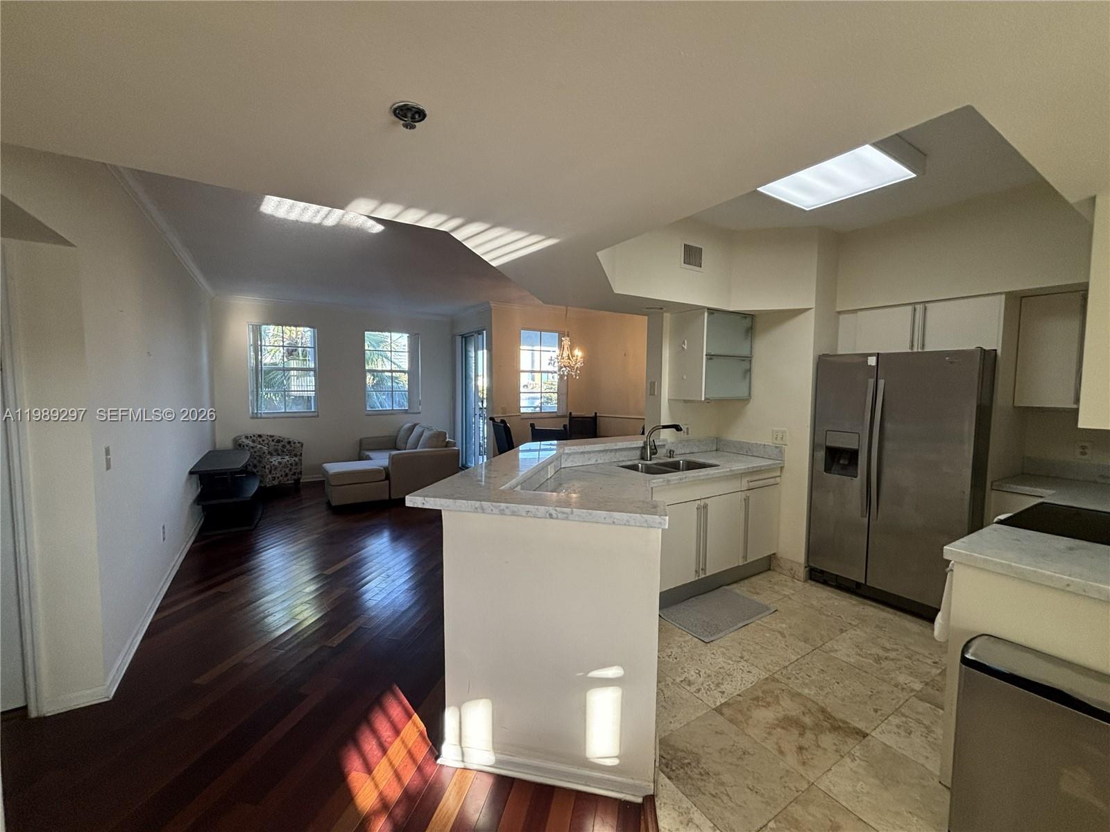 3255 NE 184th St # 12509