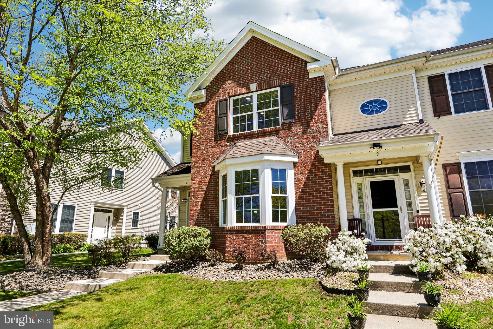 7 HORSESHOE PLACE