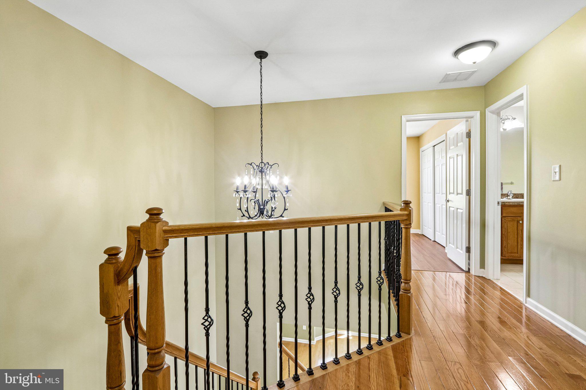 7 HORSESHOE PLACE