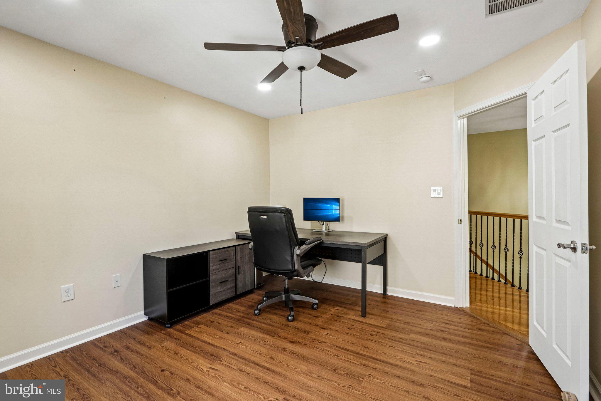 7 HORSESHOE PLACE
