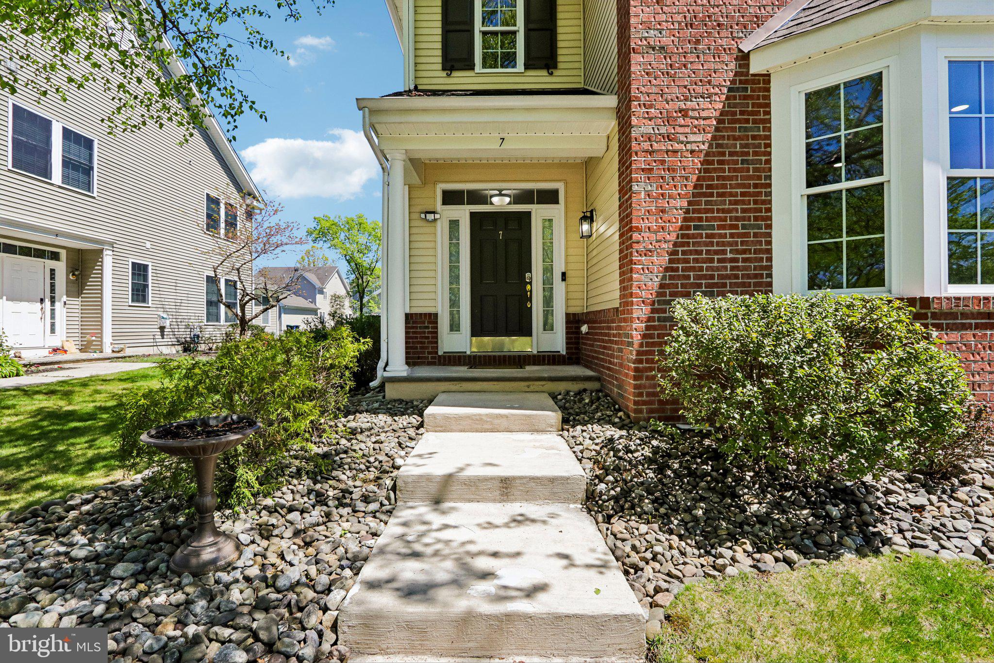 7 HORSESHOE PLACE