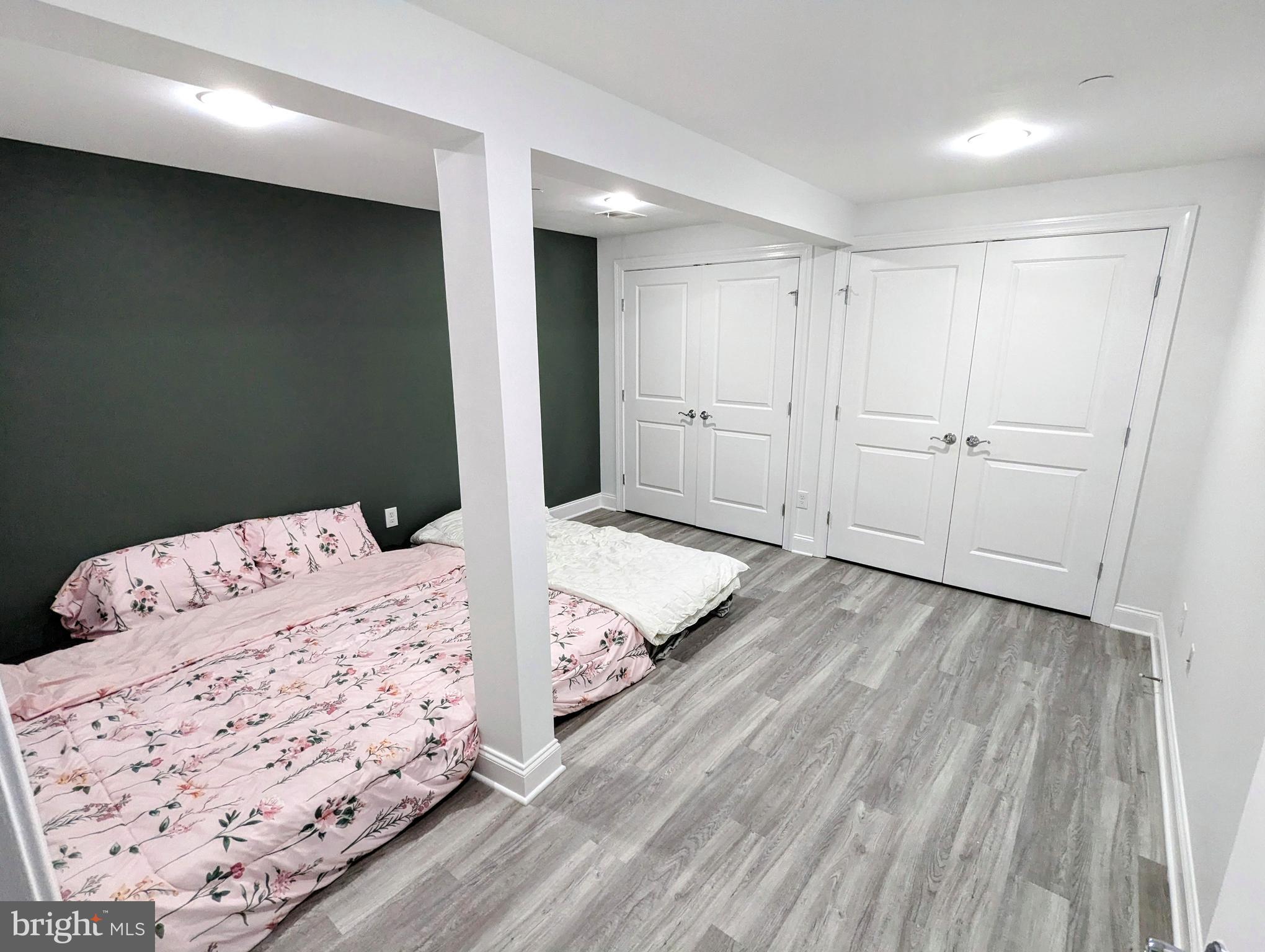 1 Commerce SQUARE Unit: 114