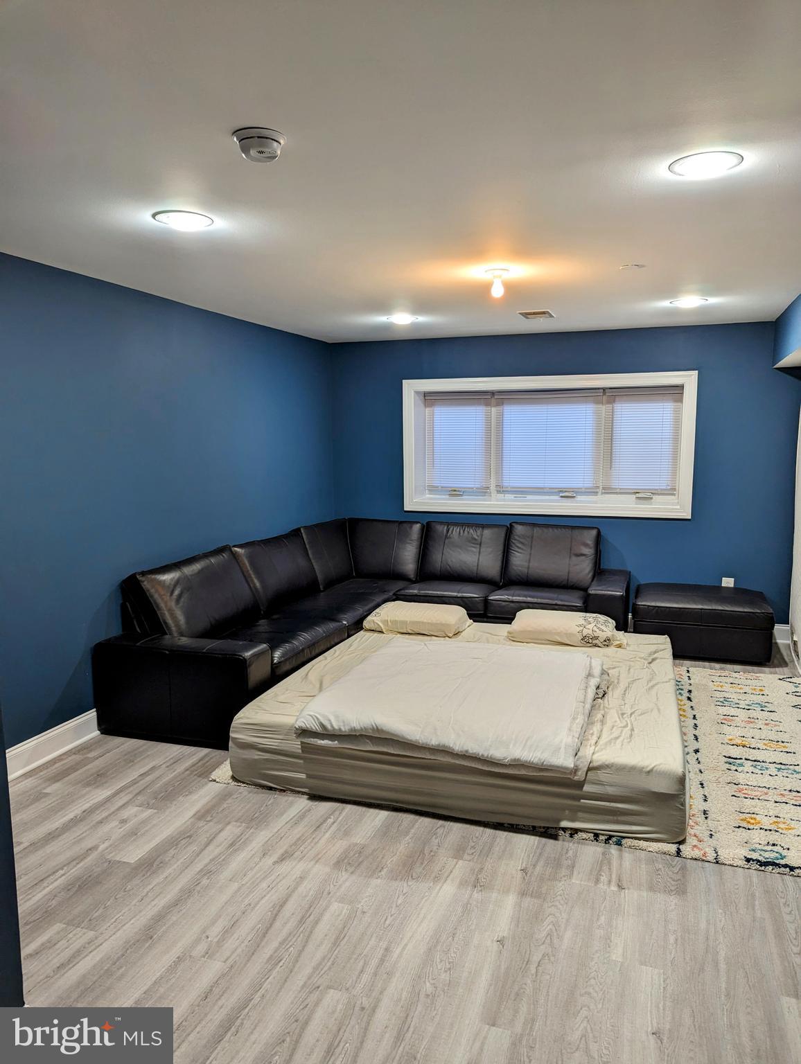 1 Commerce SQUARE Unit: 114
