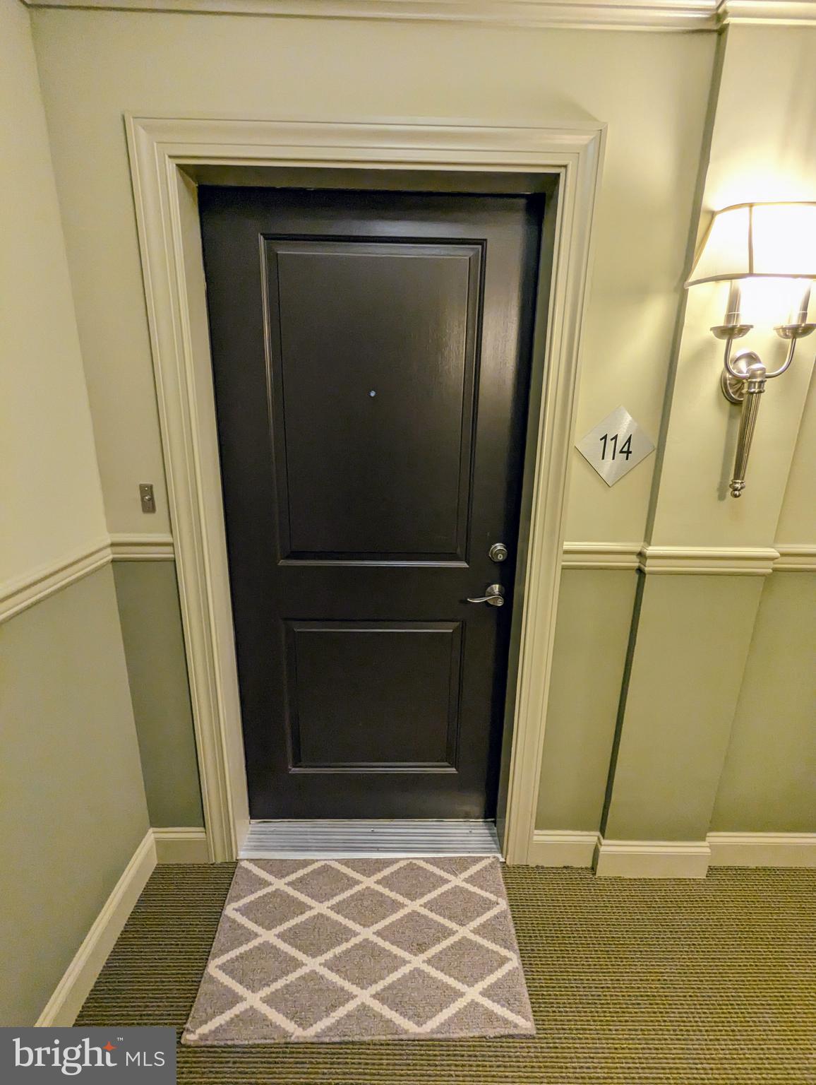 1 Commerce SQUARE Unit: 114