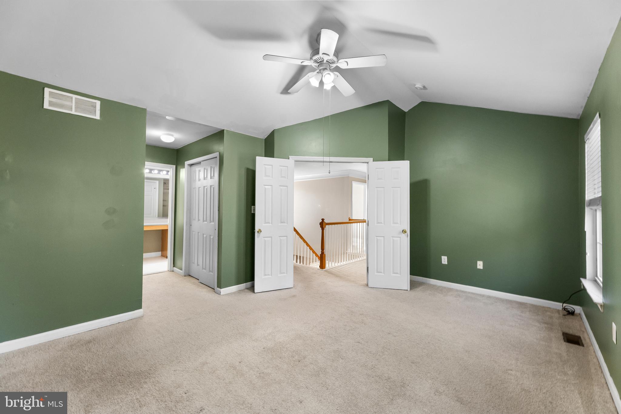 25 BROWNSTONE RD