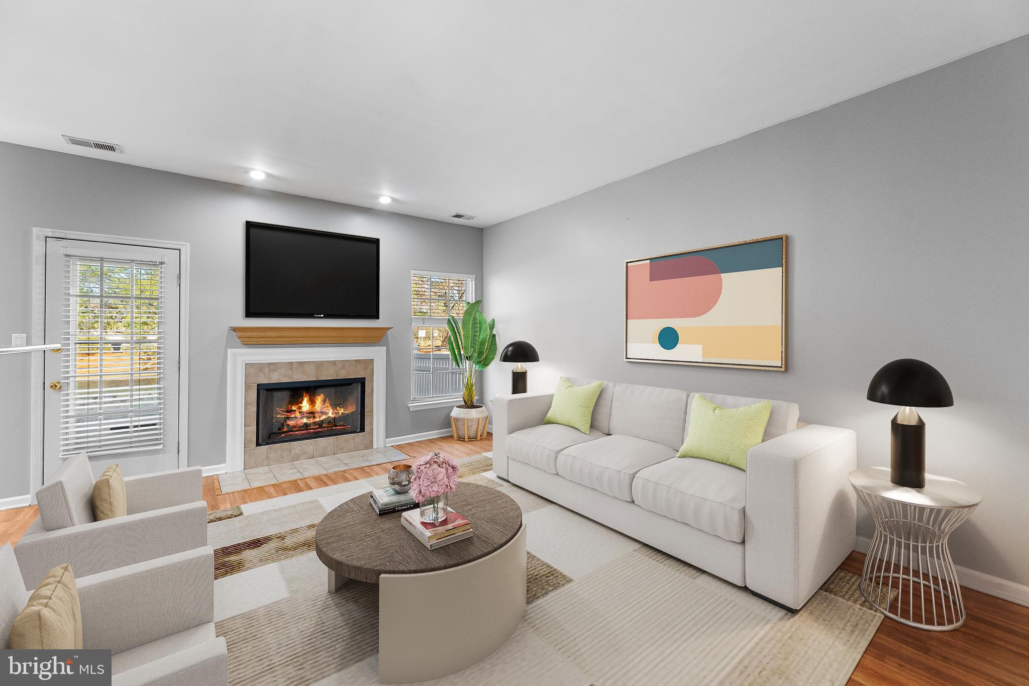 25 BROWNSTONE RD