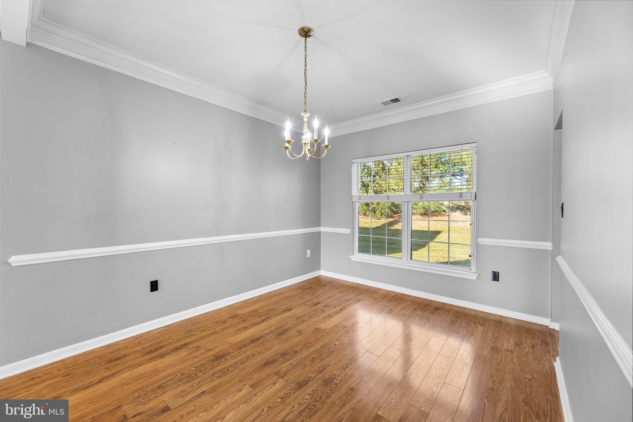 25 BROWNSTONE RD