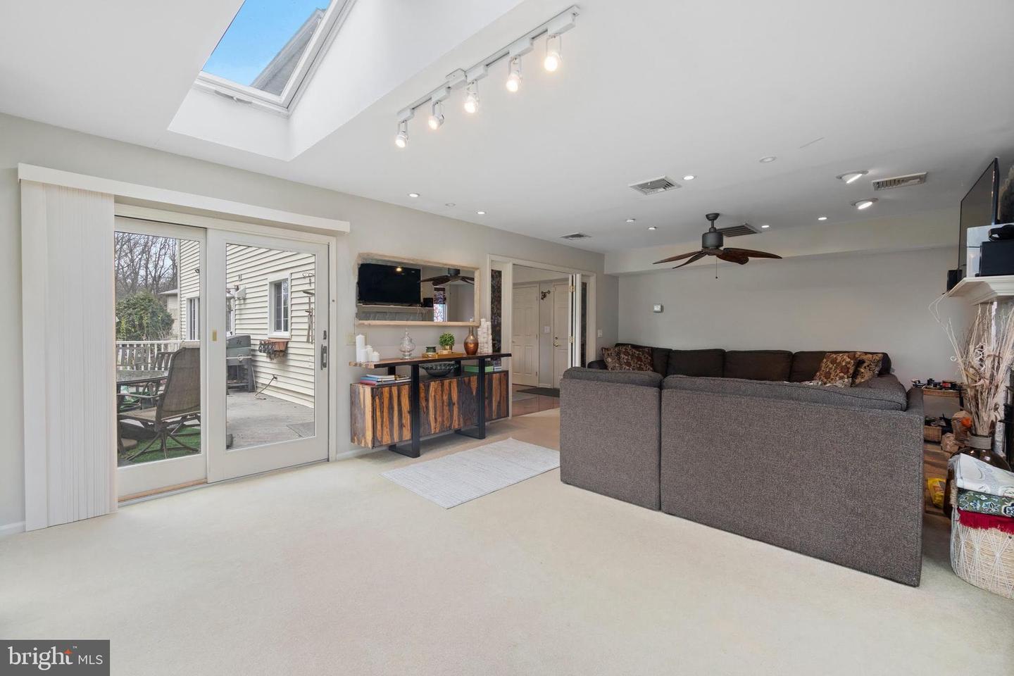 17 Wayne Way