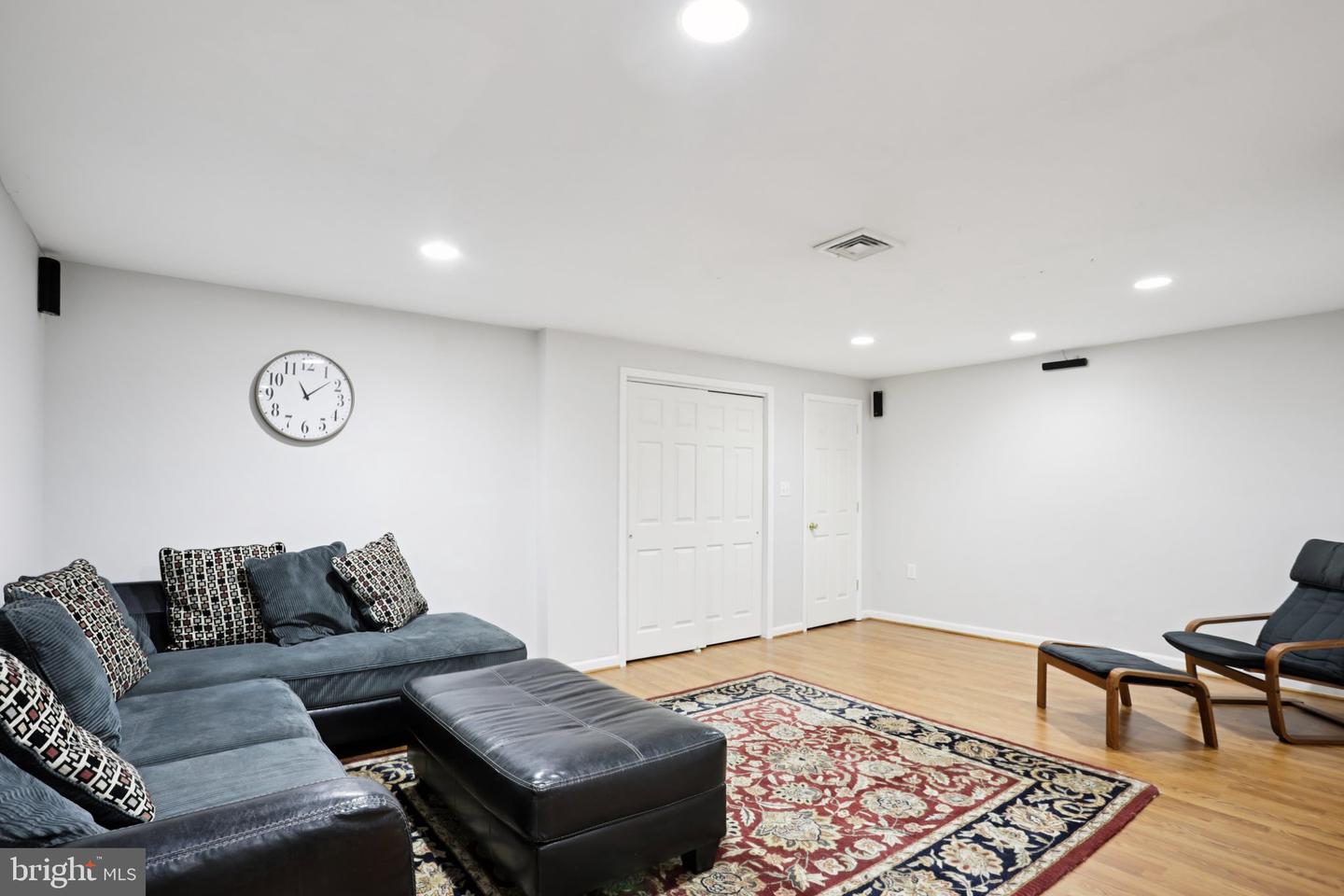 62 Hadley Dr