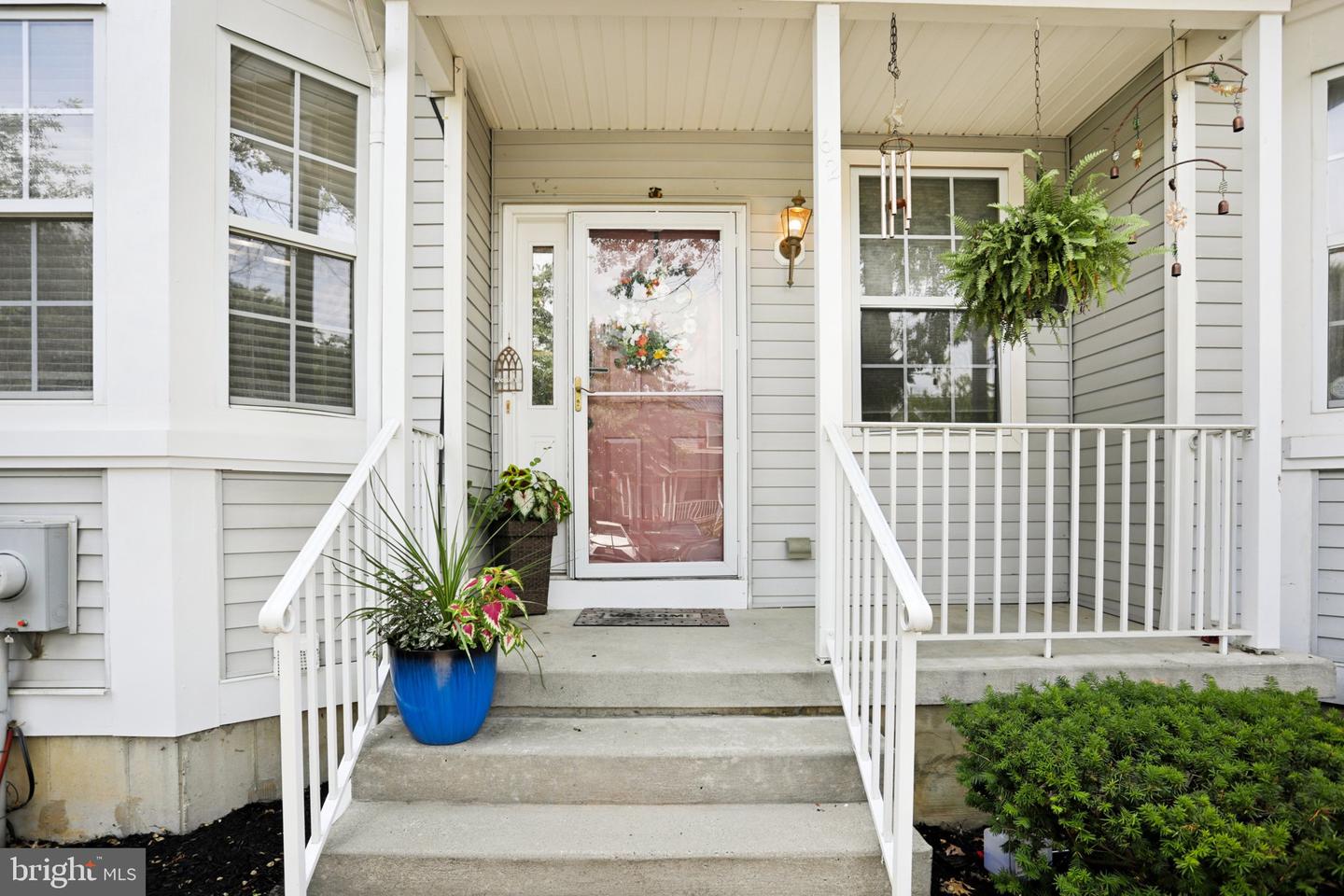 62 Hadley Dr