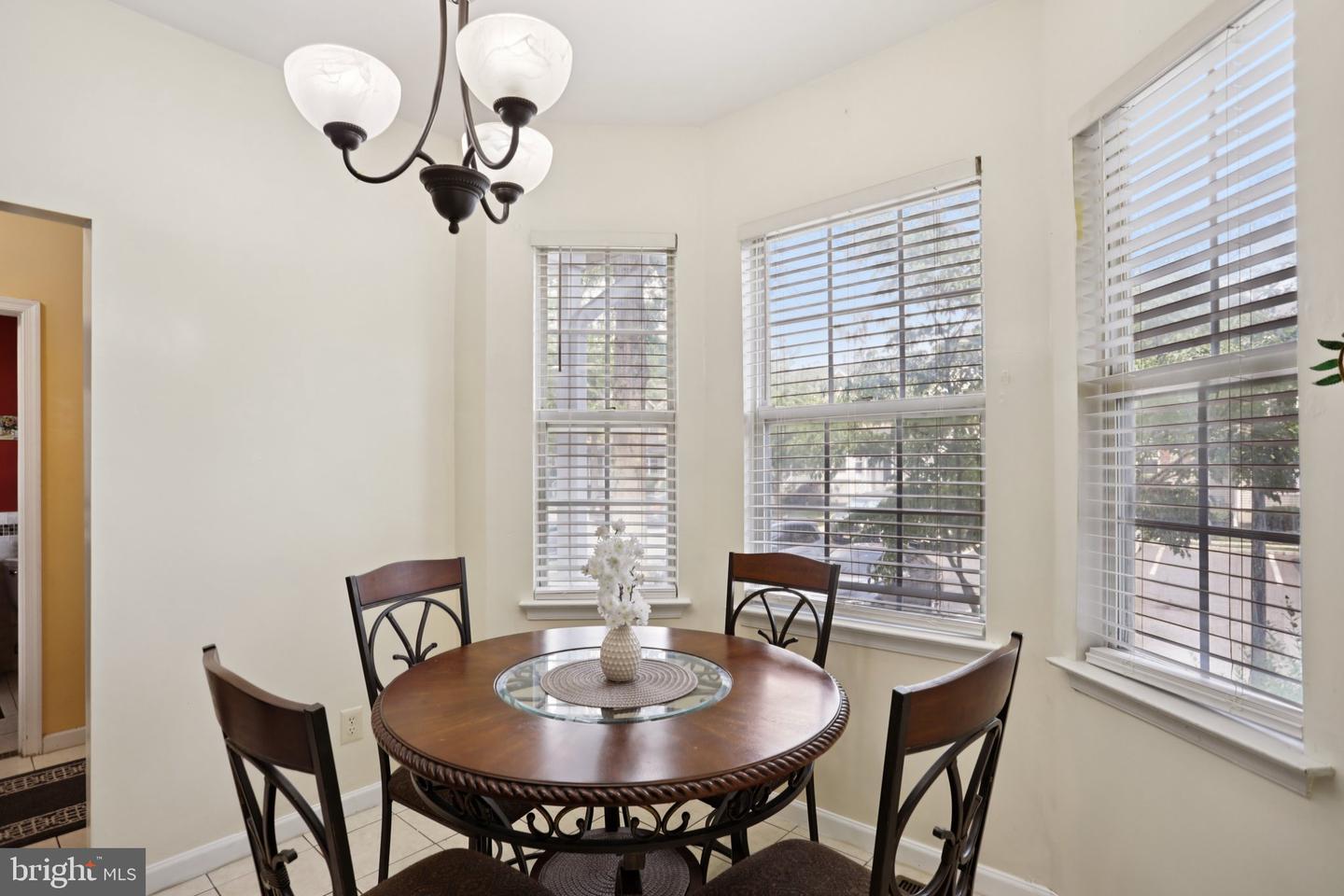 62 Hadley Dr