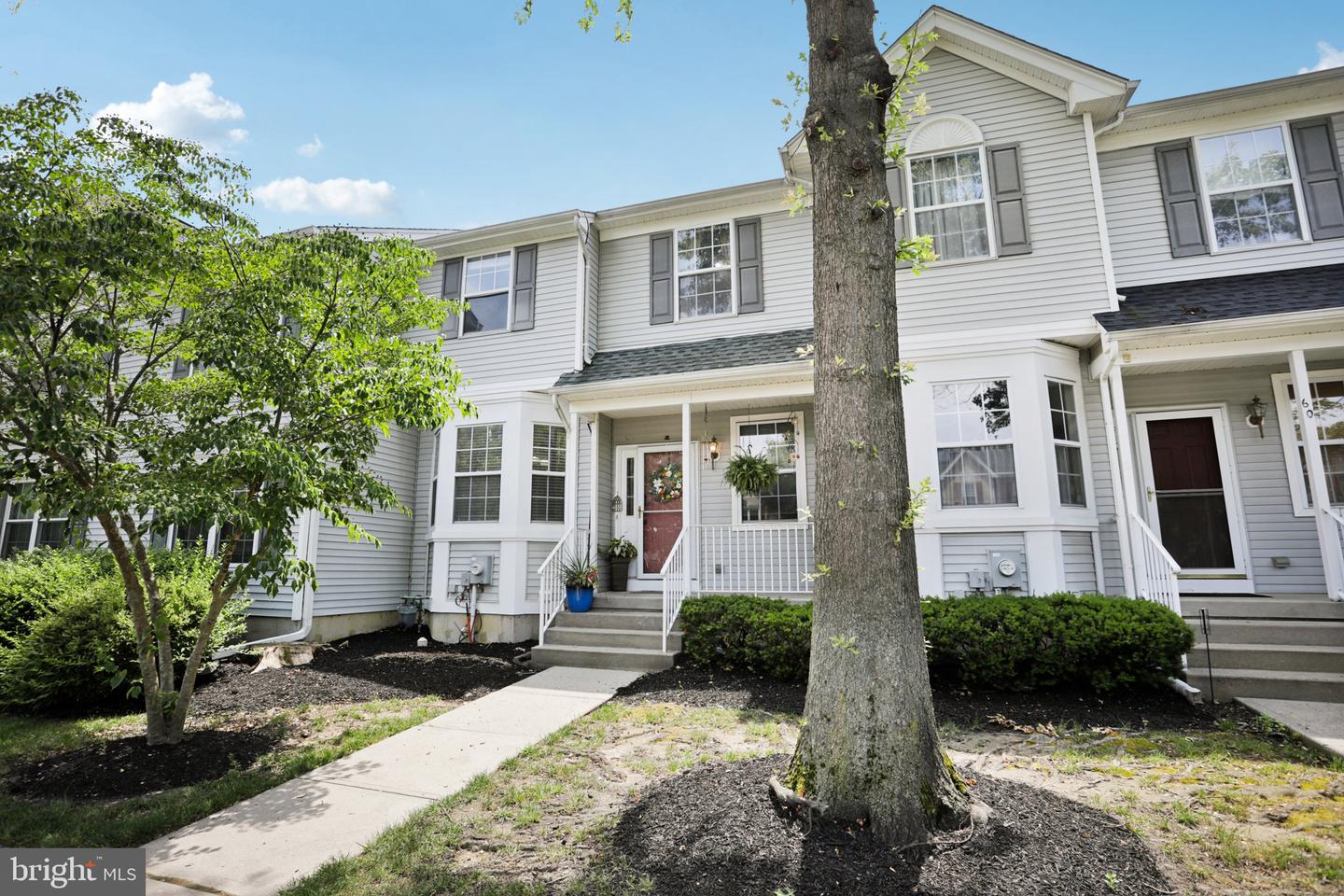 62 Hadley Dr