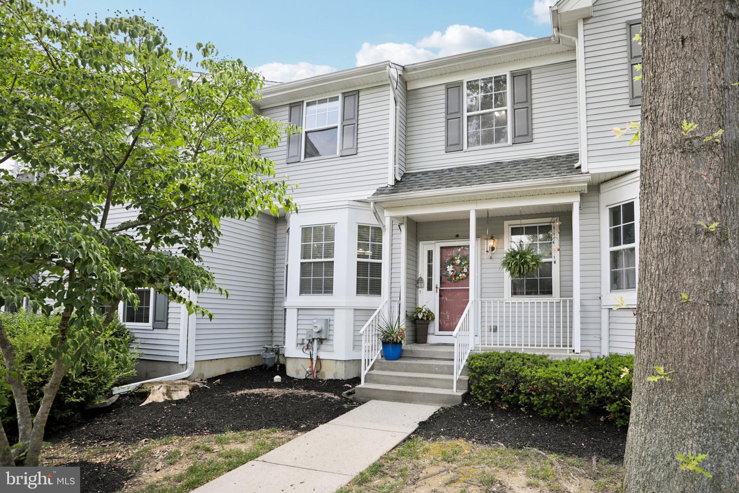 62 Hadley Dr