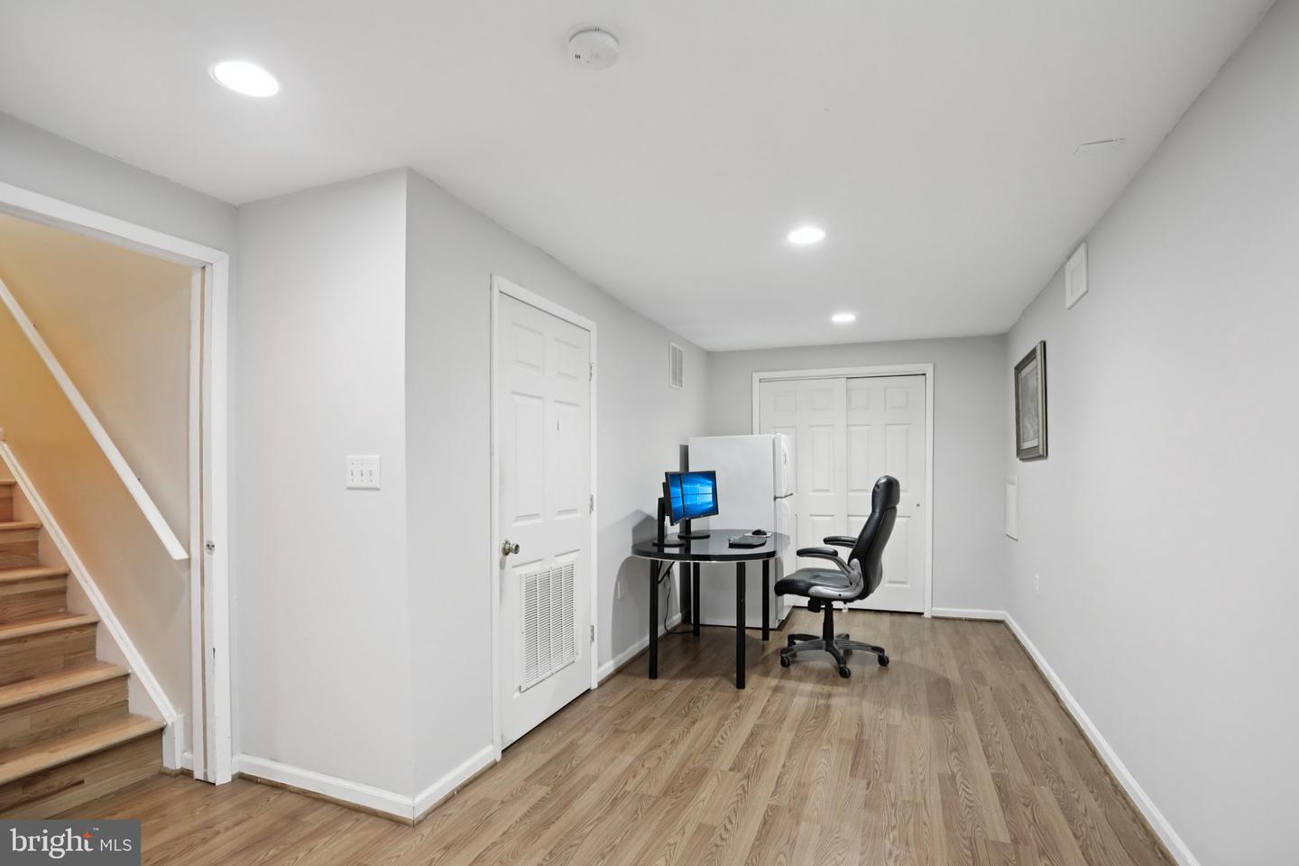 62 Hadley Dr