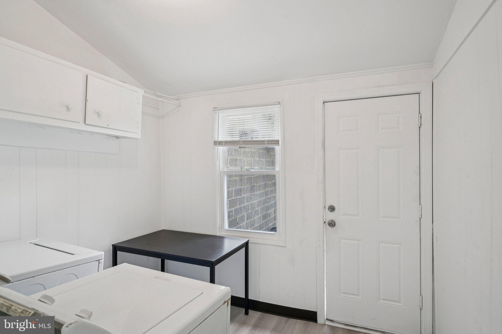 1447 S CLINTON AVENUE