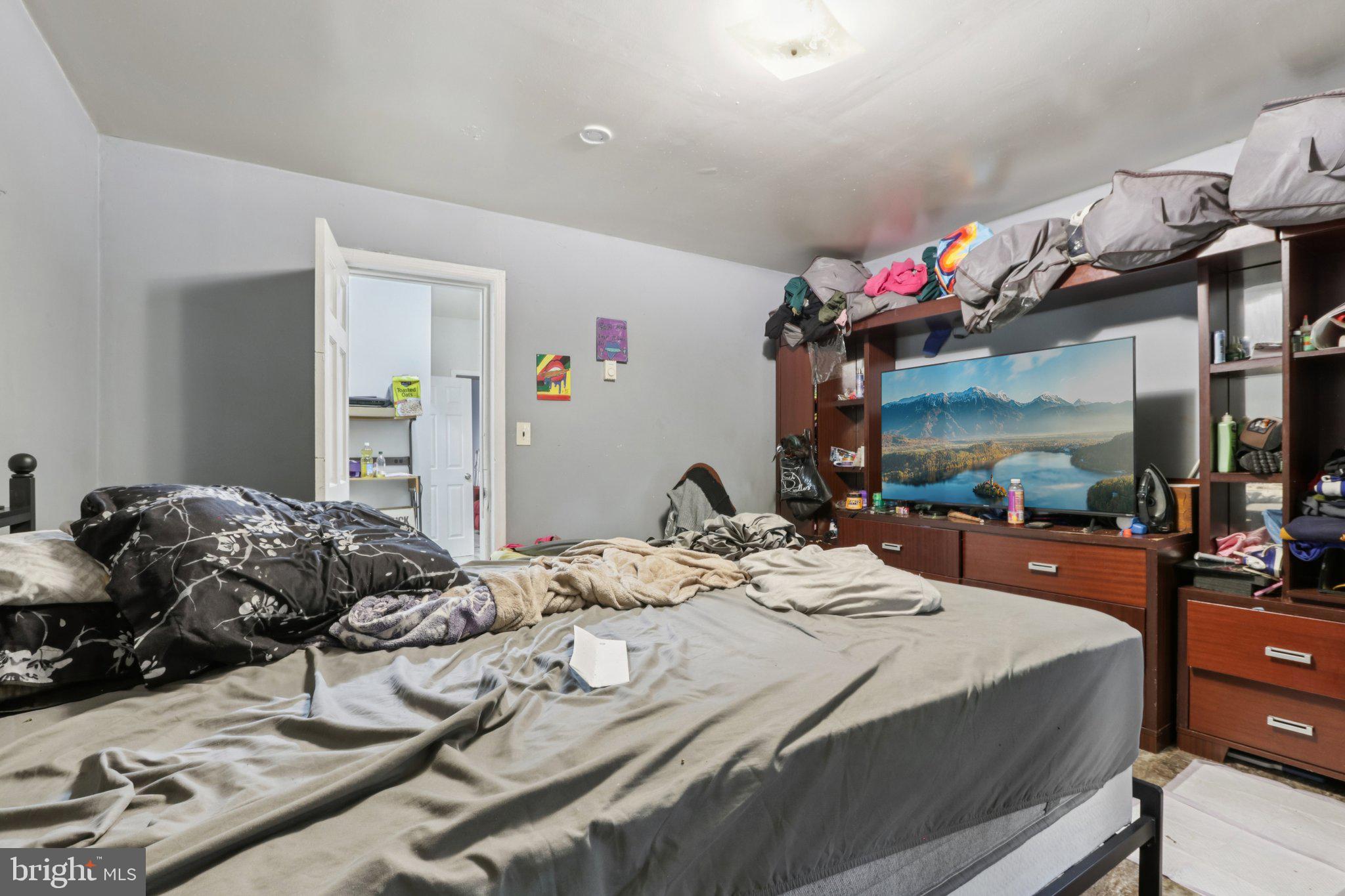 468 RUTHERFORD AVENUE