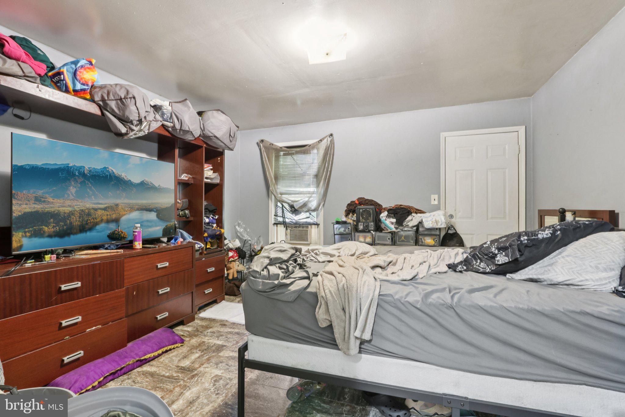 468 RUTHERFORD AVENUE