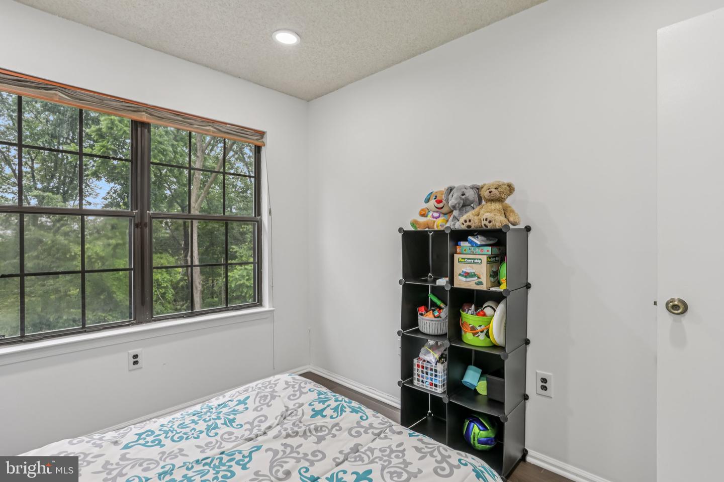 91 Pear Tree la