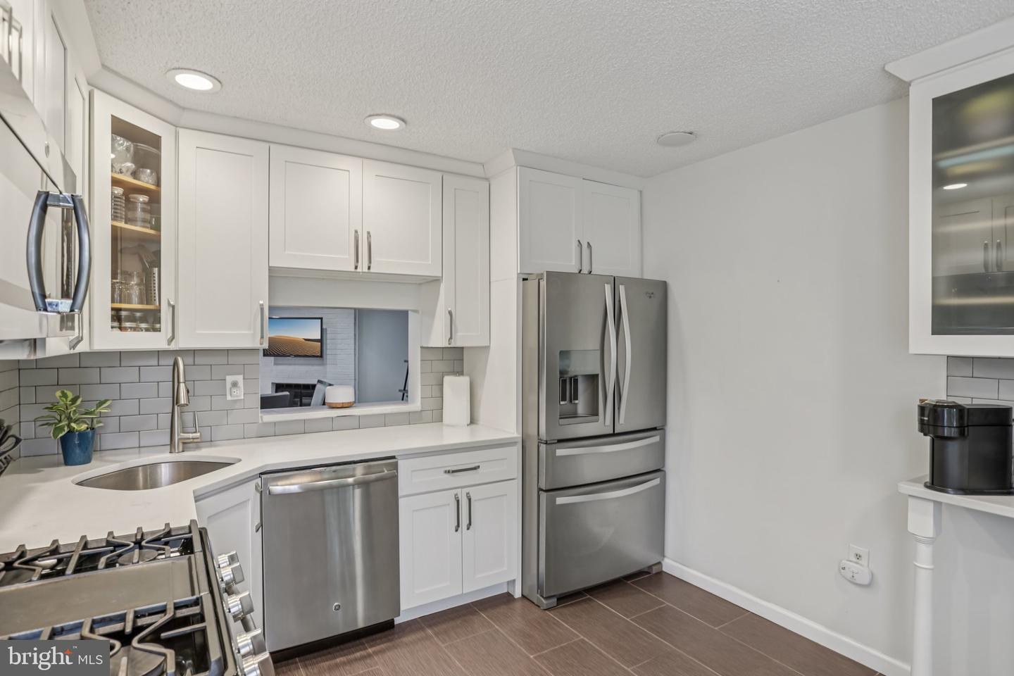91 Pear Tree la