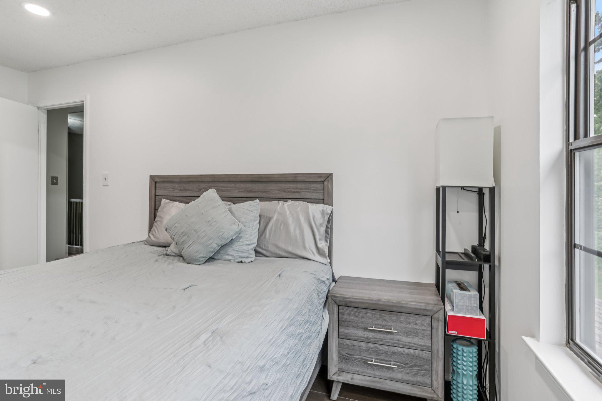 91 Pear Tree la