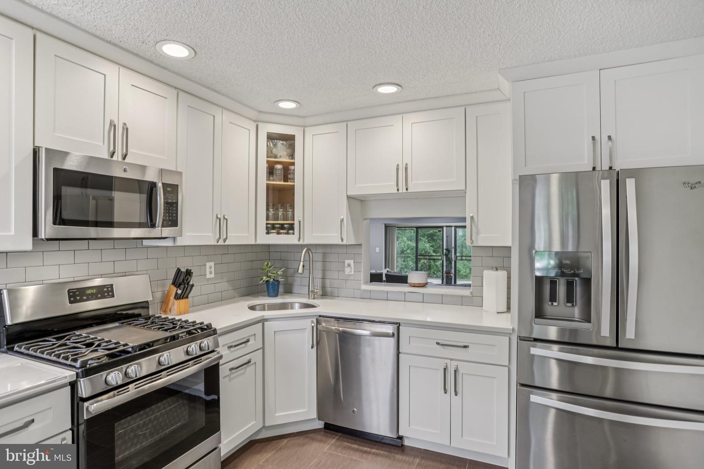 91 Pear Tree la
