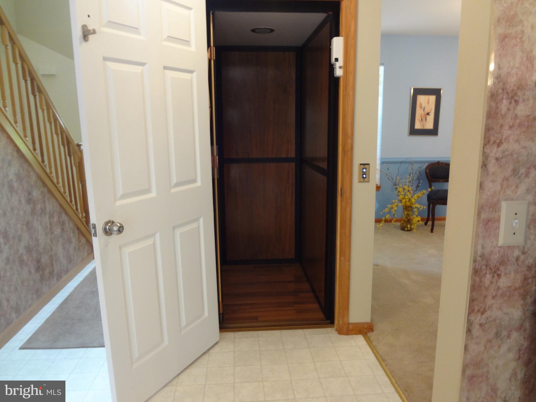 2637 Marquette Dr