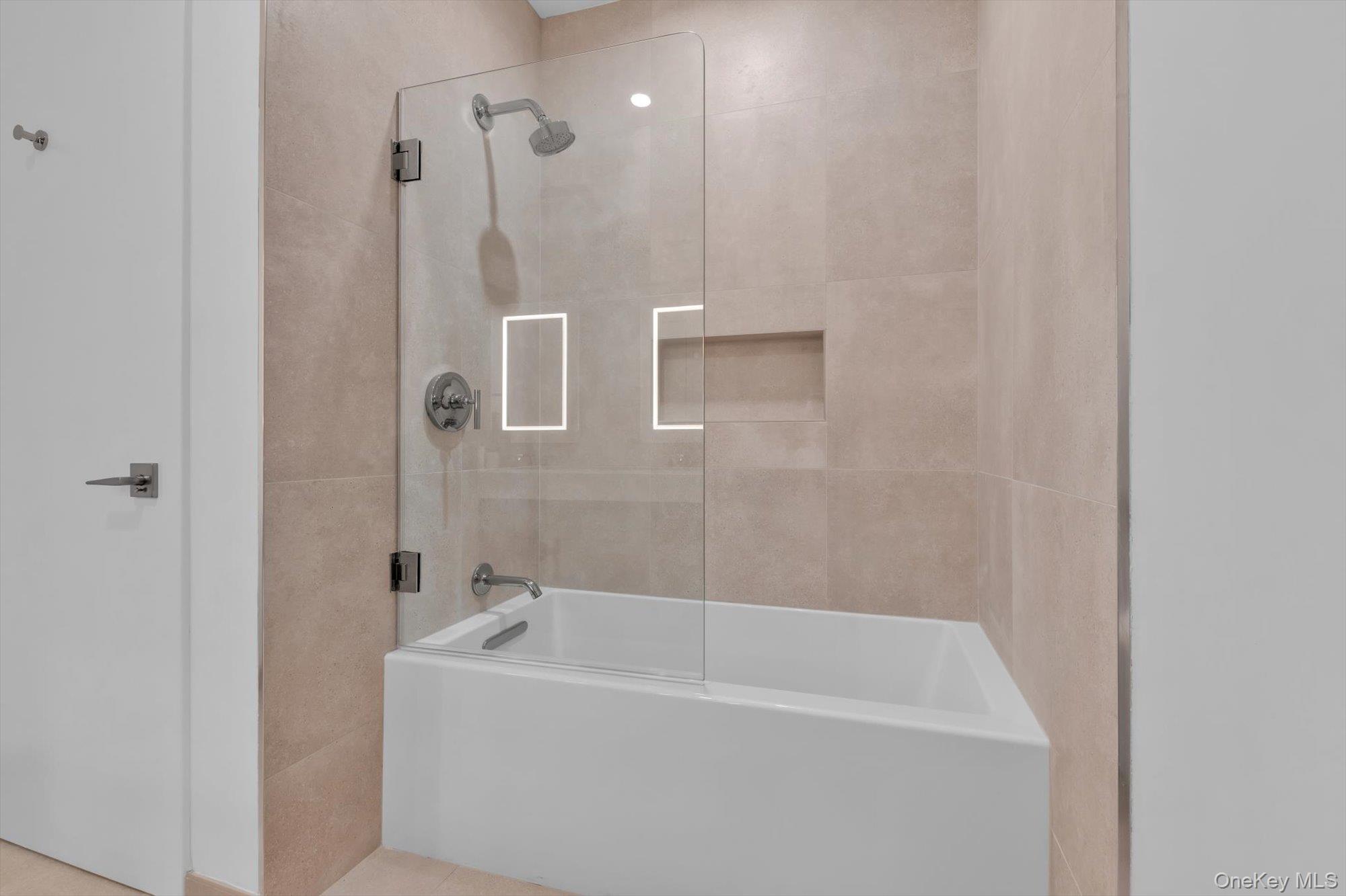 140 Boardwalk Unit: 503B
