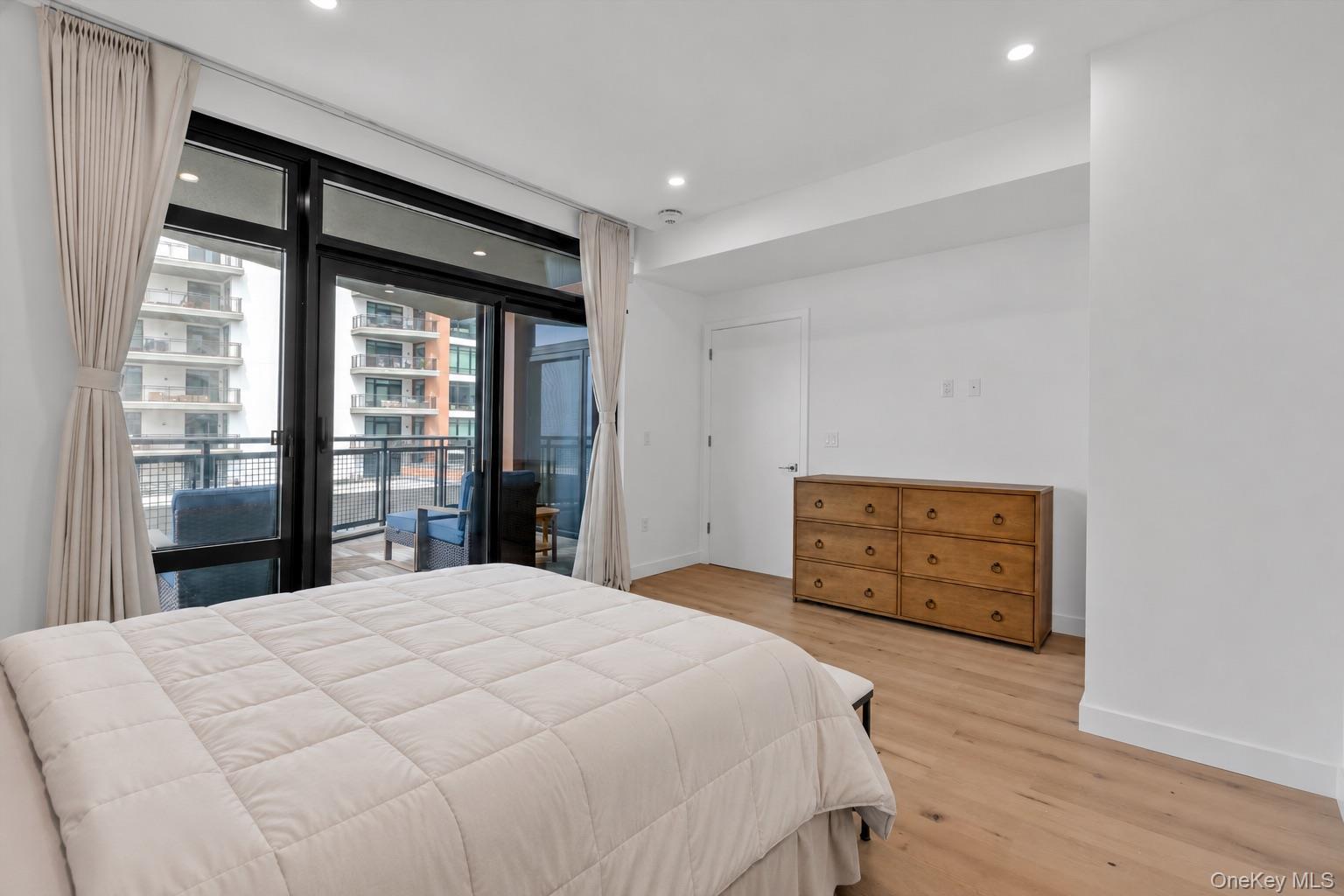 140 Boardwalk Unit: 503B