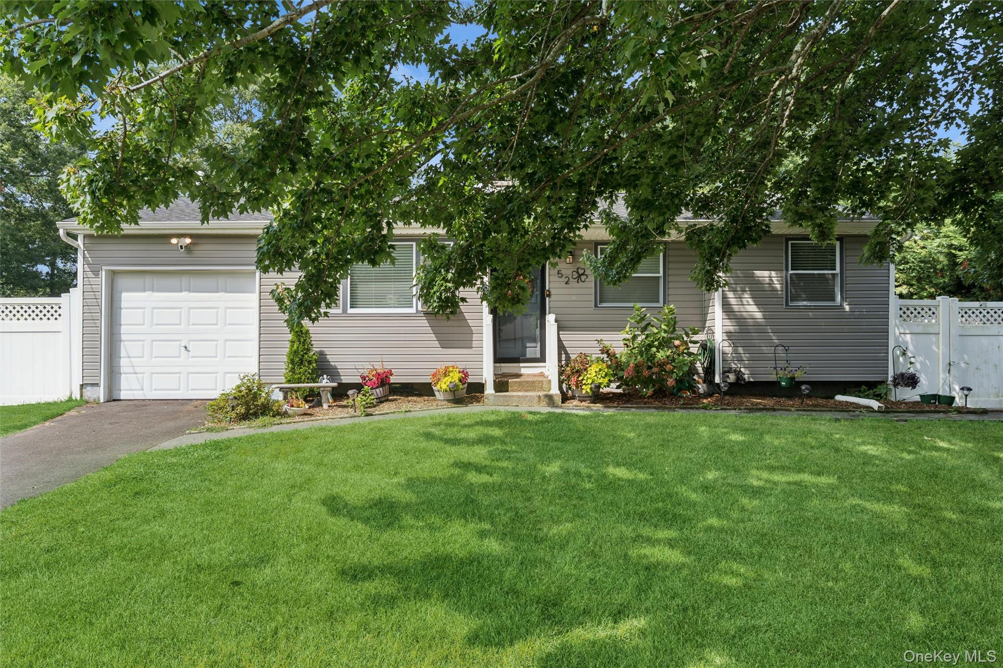52 Larry Road S