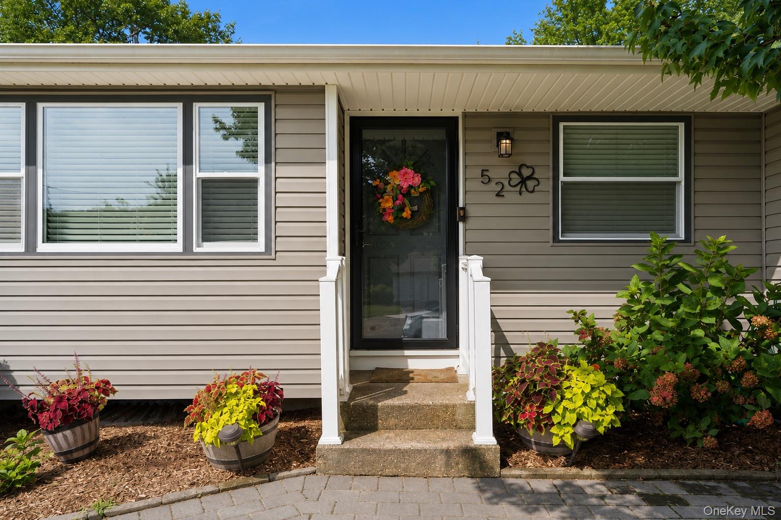 52 Larry Road S