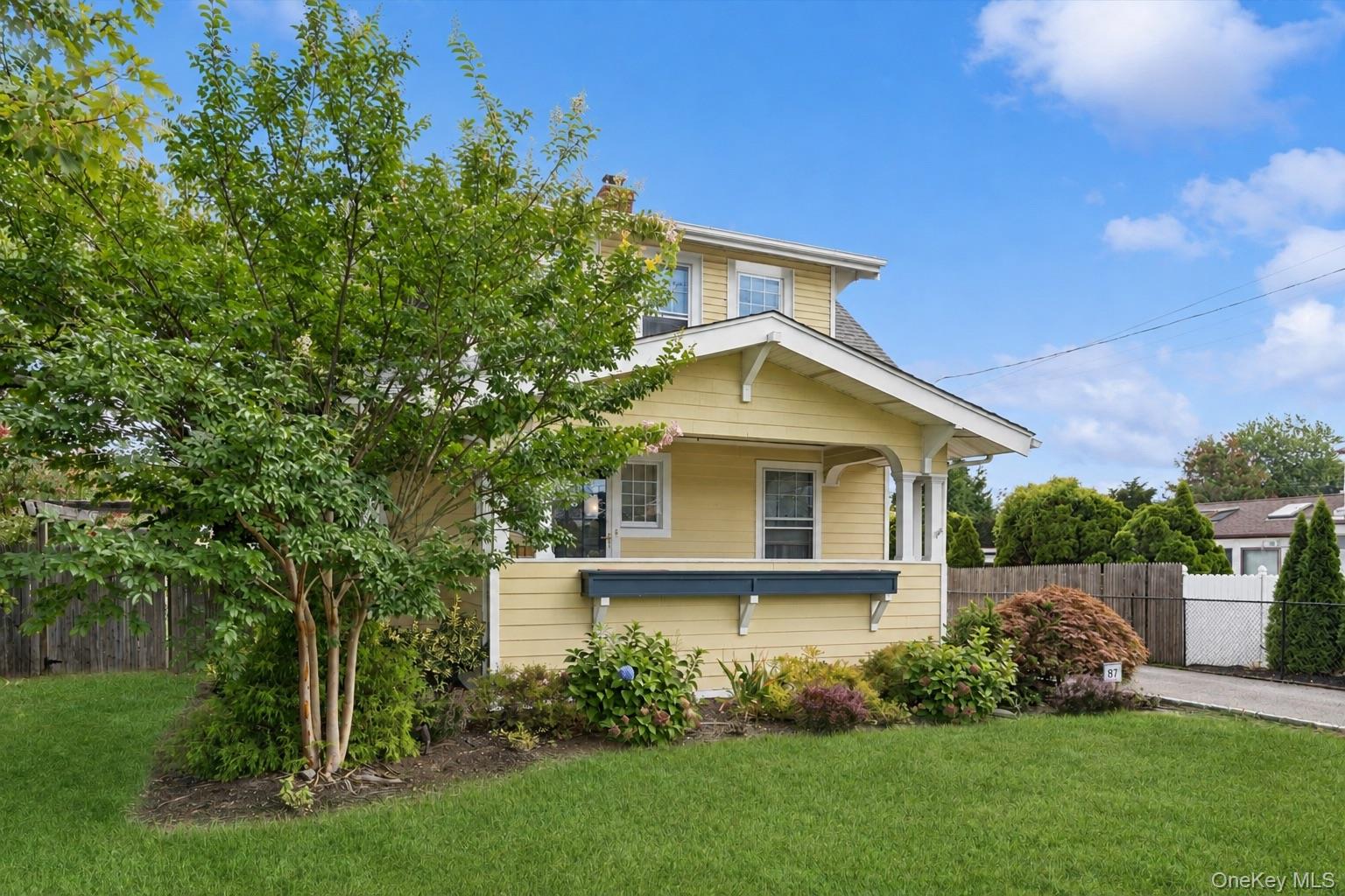 87 Islip Avenue