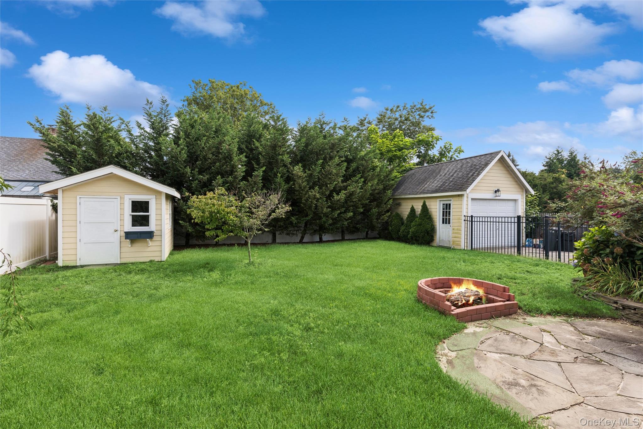 87 Islip Avenue