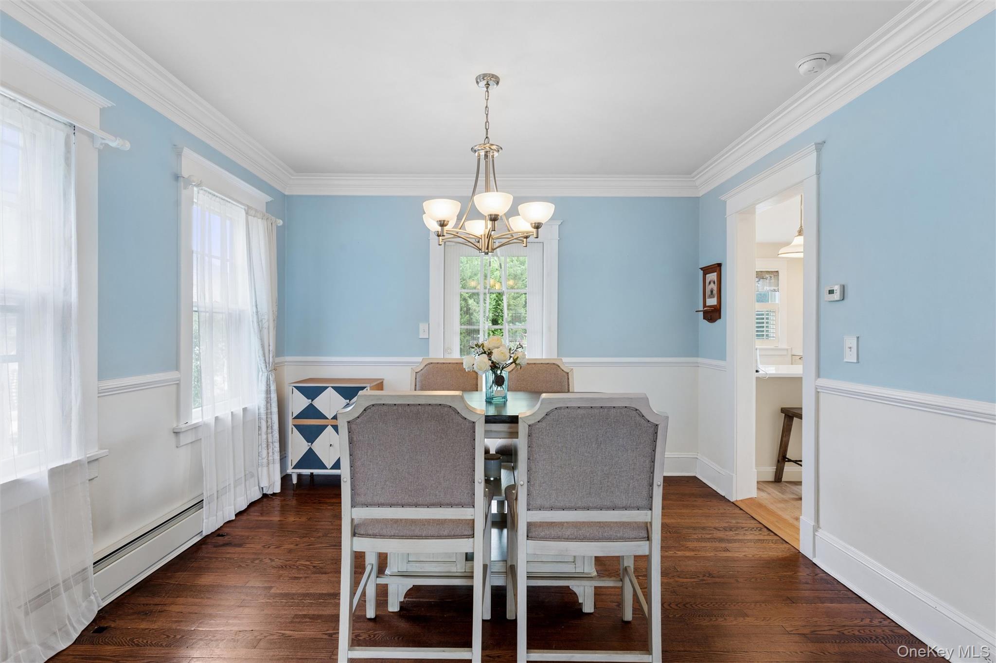 87 Islip Avenue