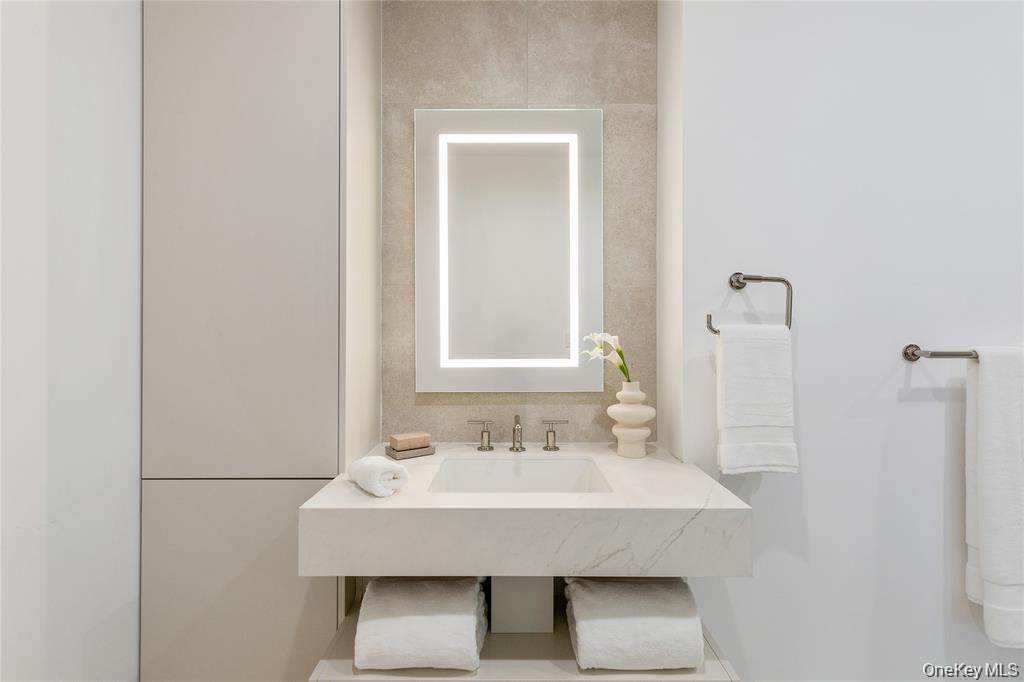 140 Boardwalk Unit: 409 B