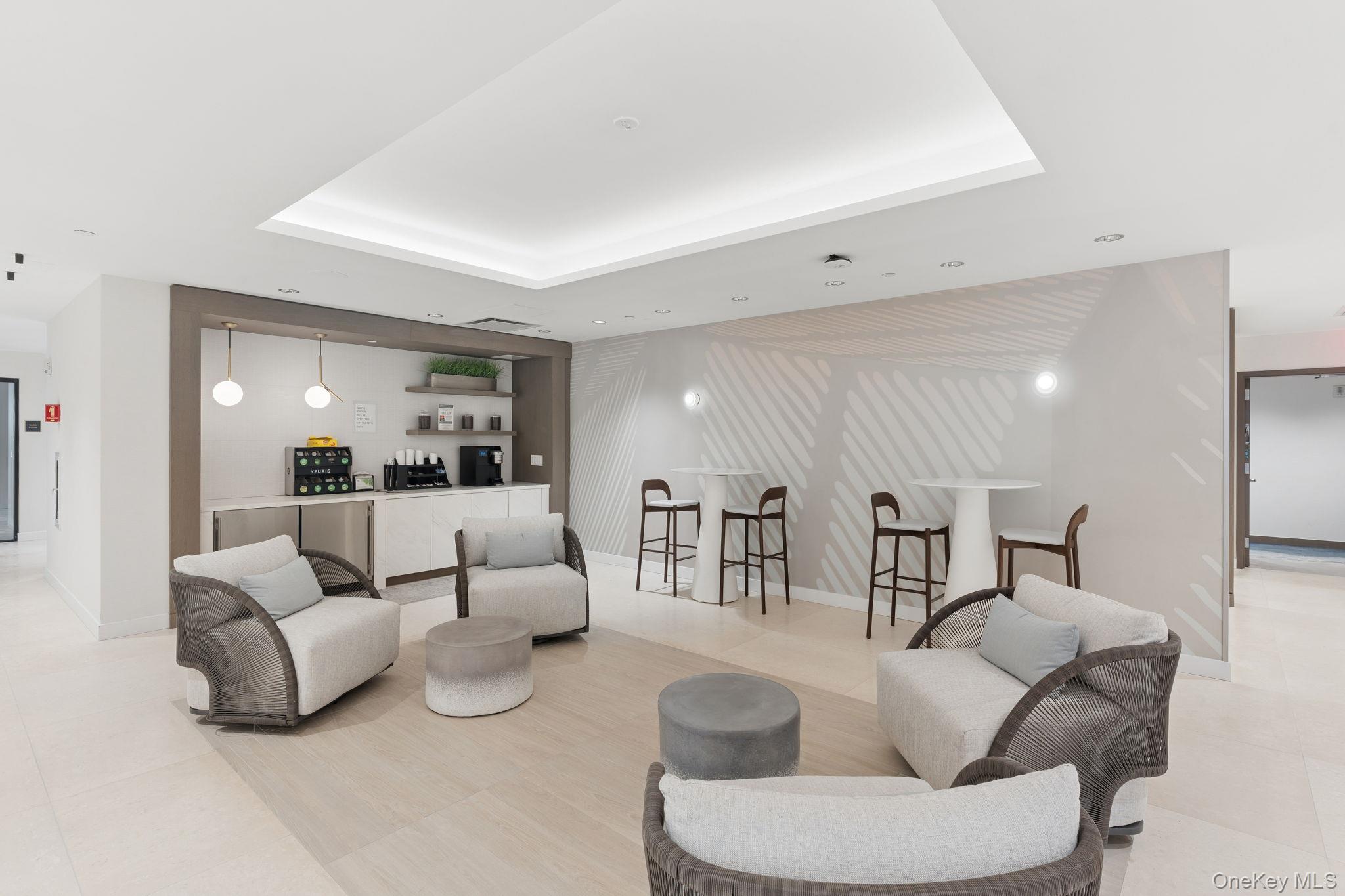 100 Boardwalk Unit: 904A
