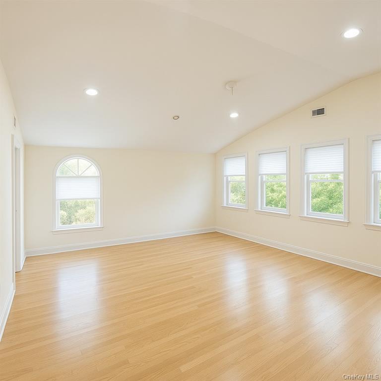 15 W Penn Street