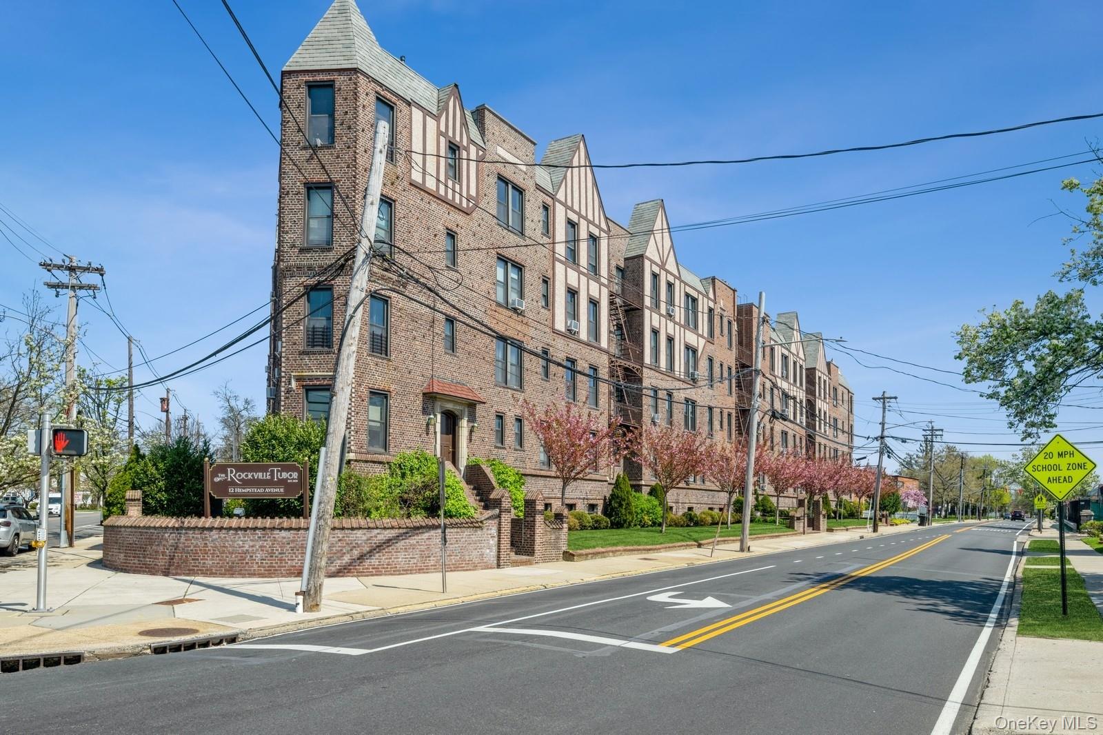 12 Hempstead Ave Unit: 4D
