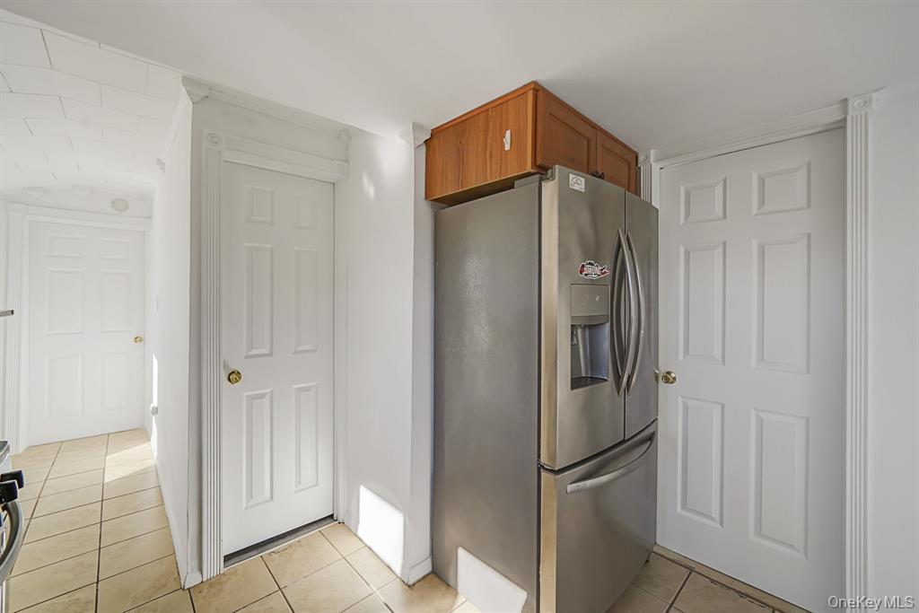 7 Yucca Road Unit: Upper