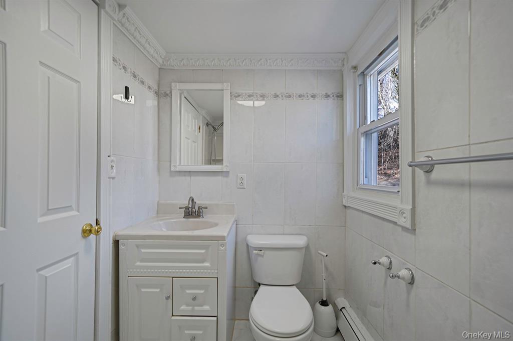 7 Yucca Road Unit: Upper