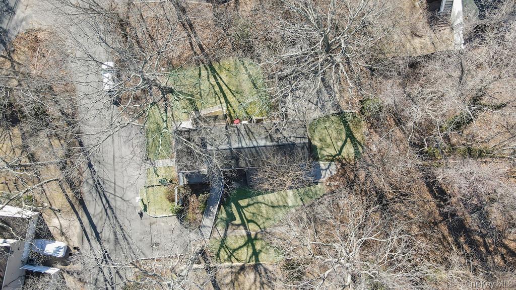 7 Yucca Road Unit: Lower