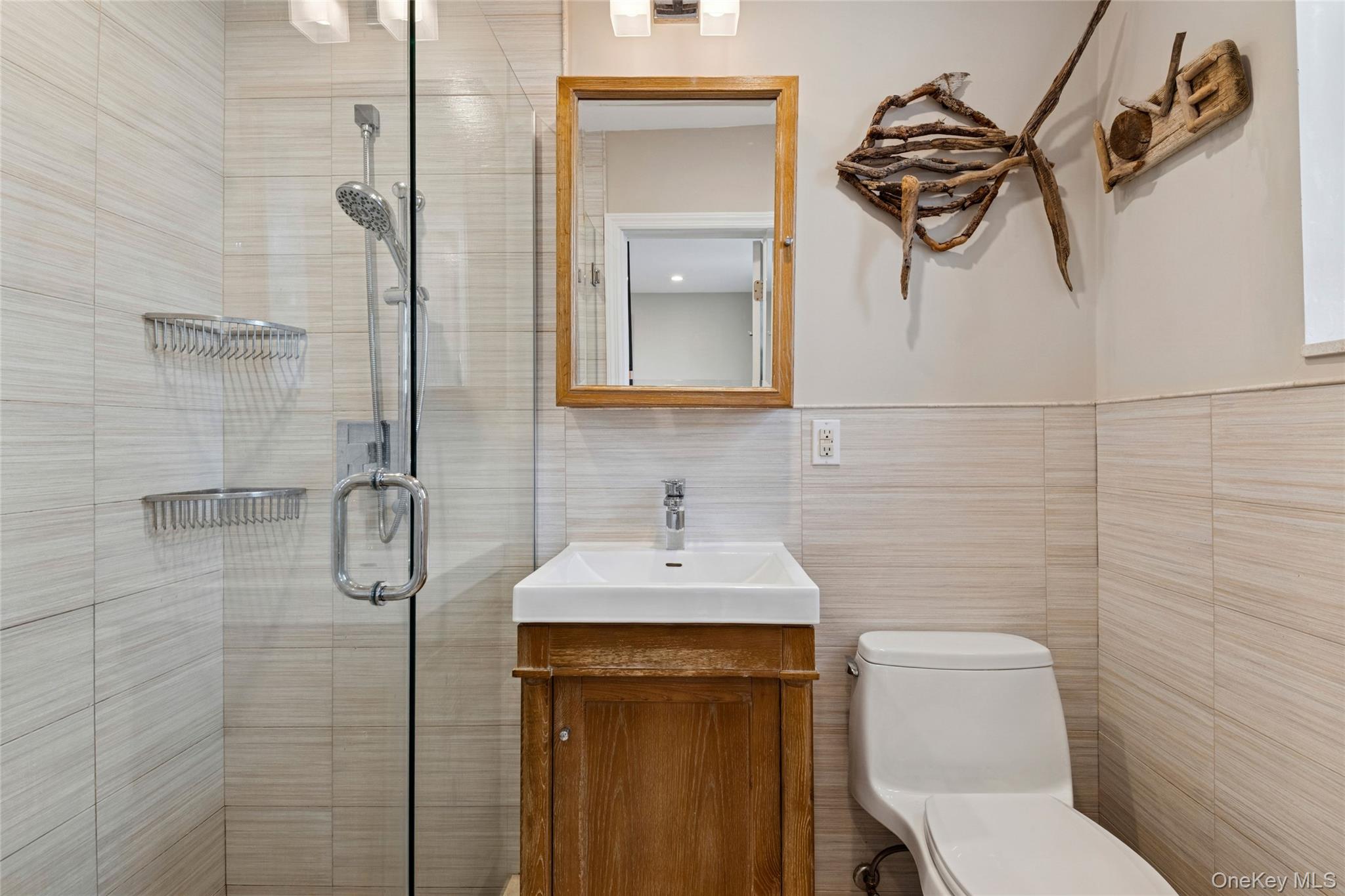 410 E Broadway Unit: 6V