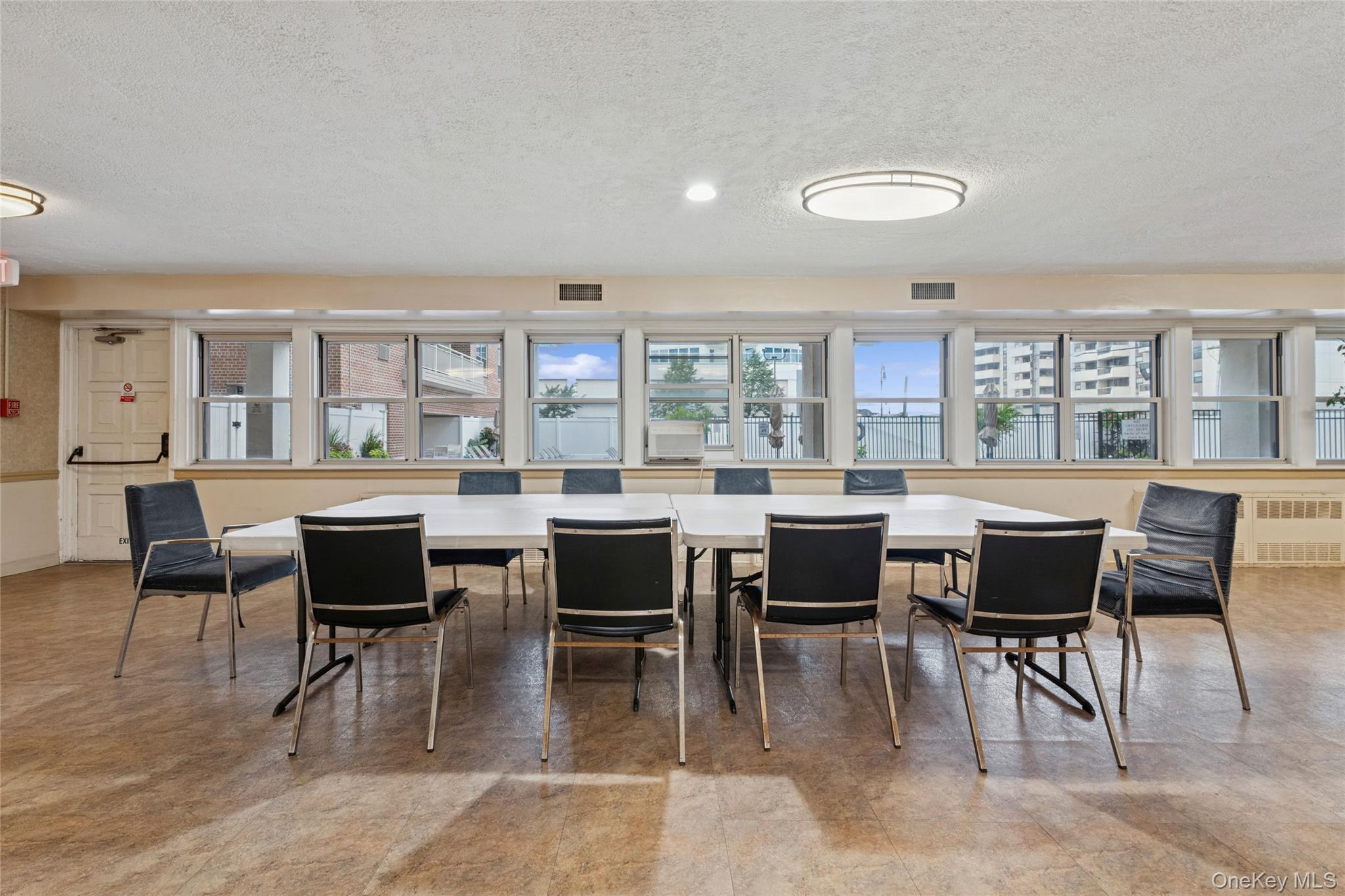 410 E Broadway Unit: 6V