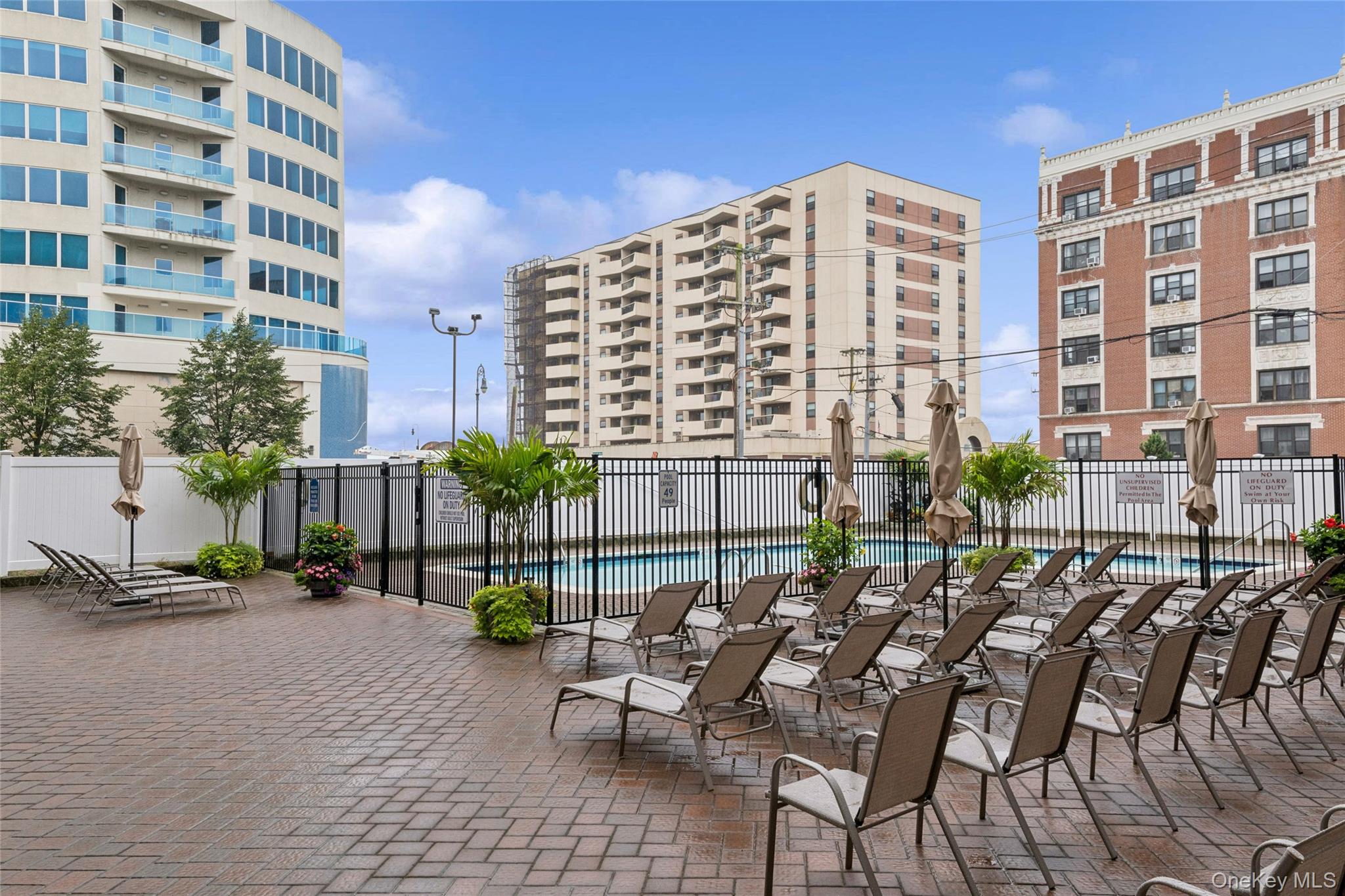 410 E Broadway Unit: 6V