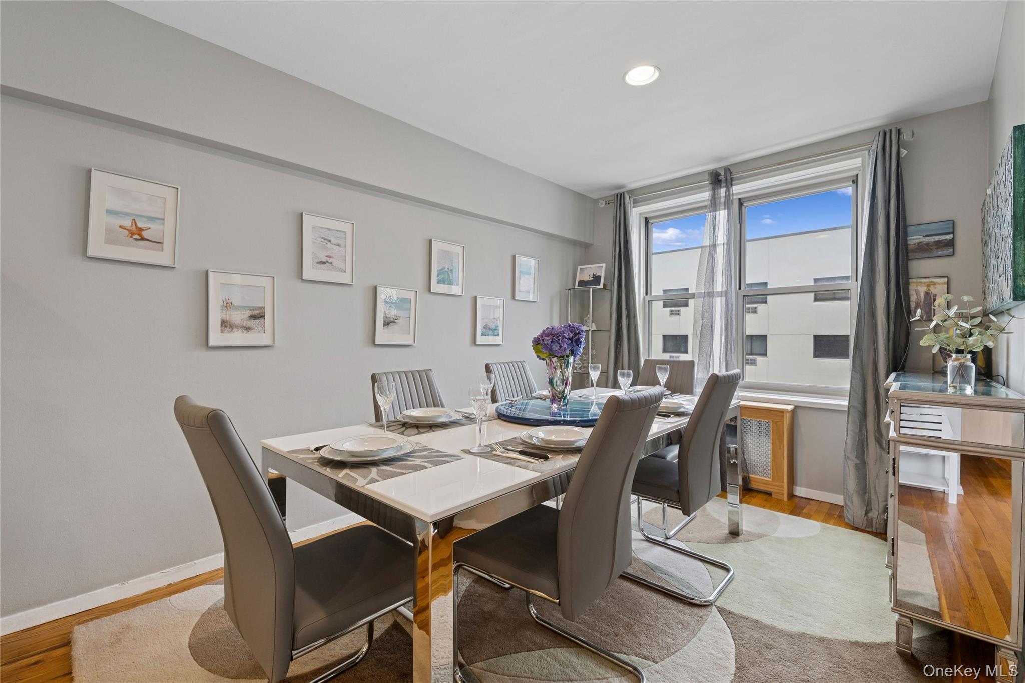 410 E Broadway Unit: 6V