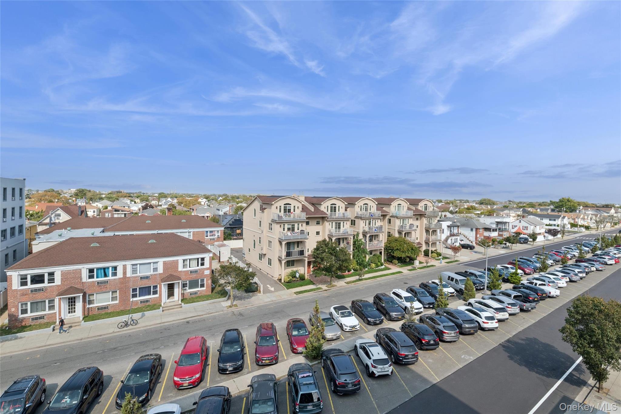 410 E Broadway Unit: 5M