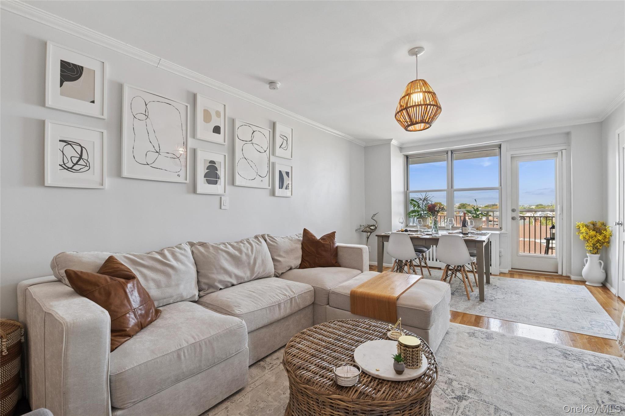 410 E Broadway Unit: 5M