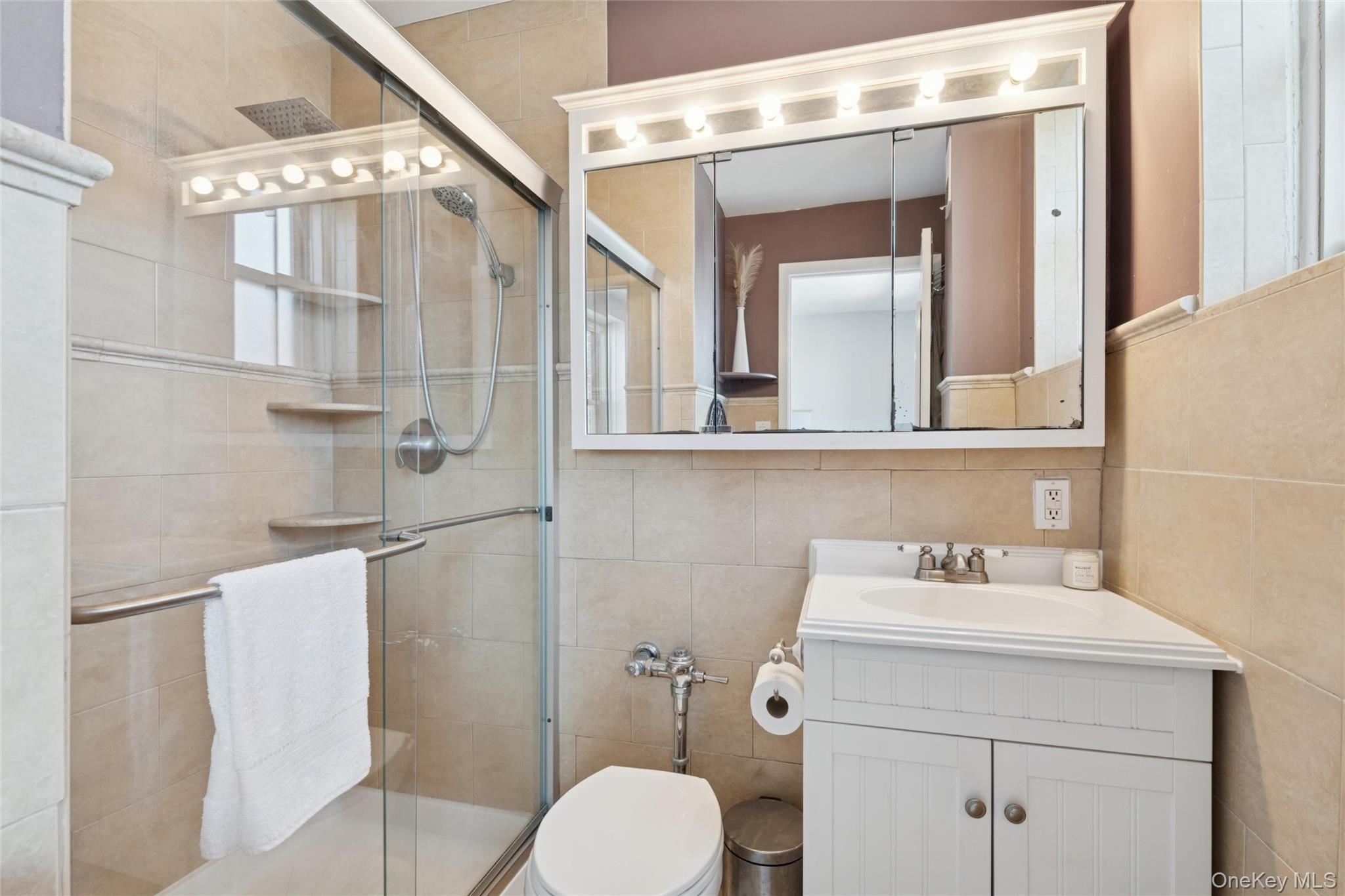 410 E Broadway Unit: 5M