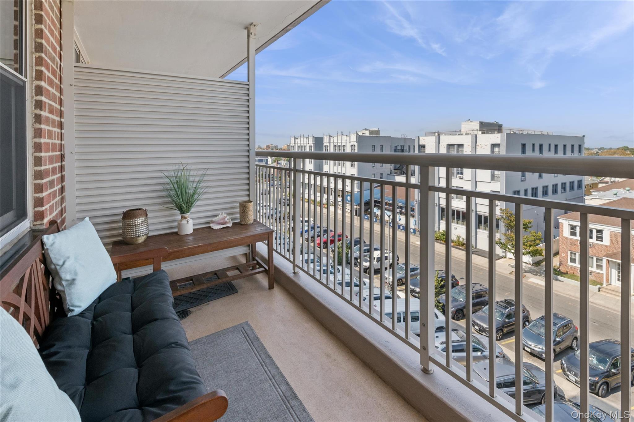 410 E Broadway Unit: 5M