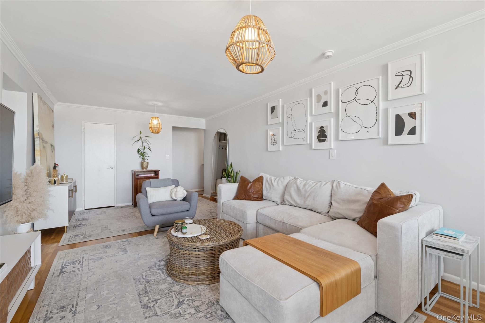 410 E Broadway Unit: 5M