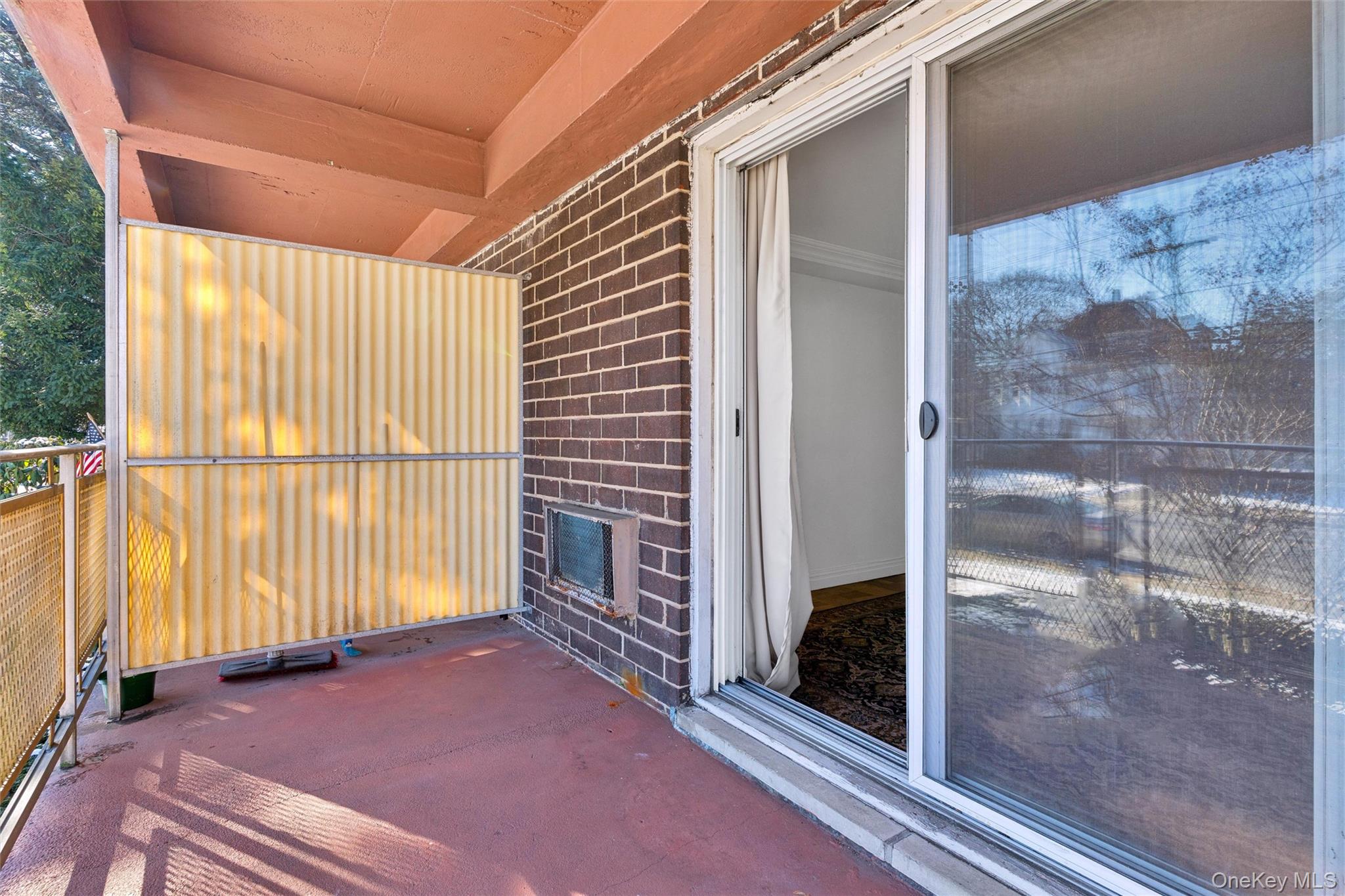 157 Hempstead Avenue Unit: B20